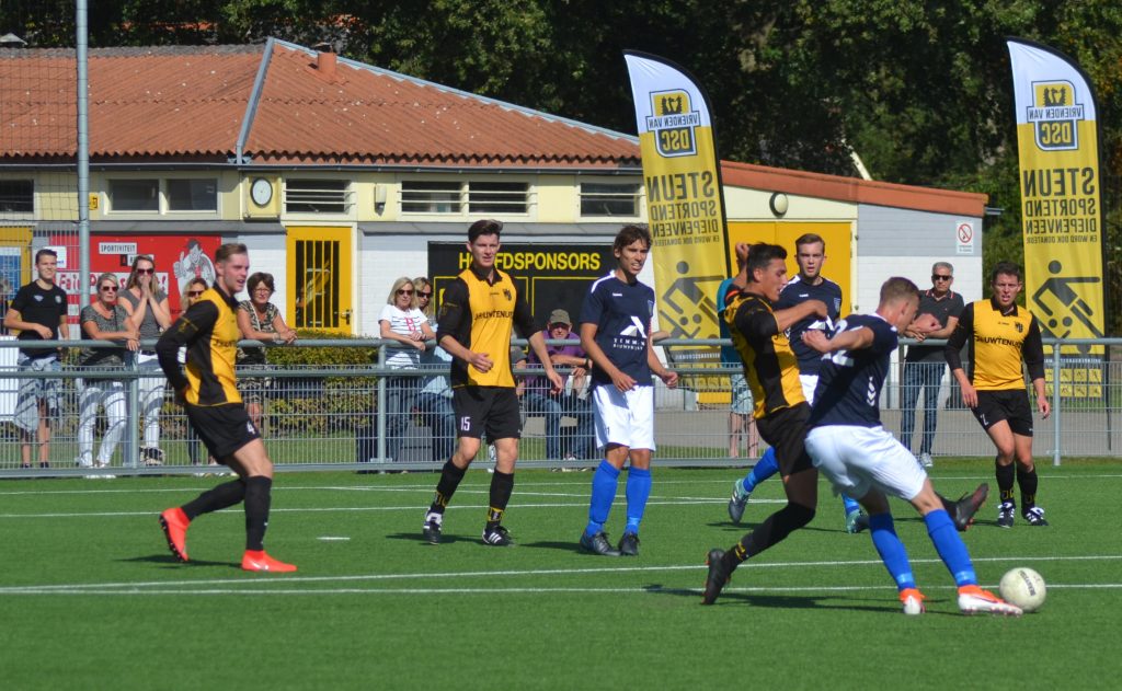 DSC Diepenveen vs. Helios, foto Jan Hollander