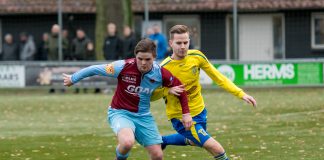 Gijs Borkent in actie gedurende EZC'84 vs. FC RDC (foto Carlo Zwarthof)