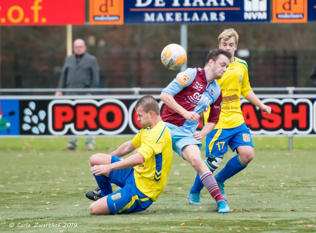 Beeld uit duel EZC '84 vs. FC RDC (foto Carlo Zwarthof)