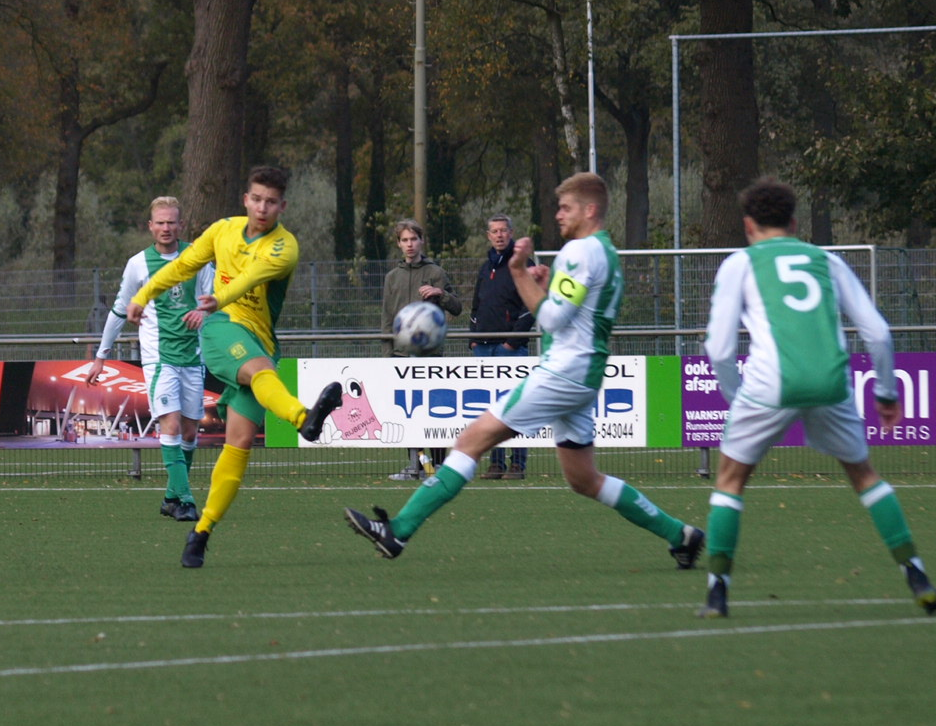 Warnsveldse Boys - Sportclub Overwetering | Foto: Gerrit Krijt