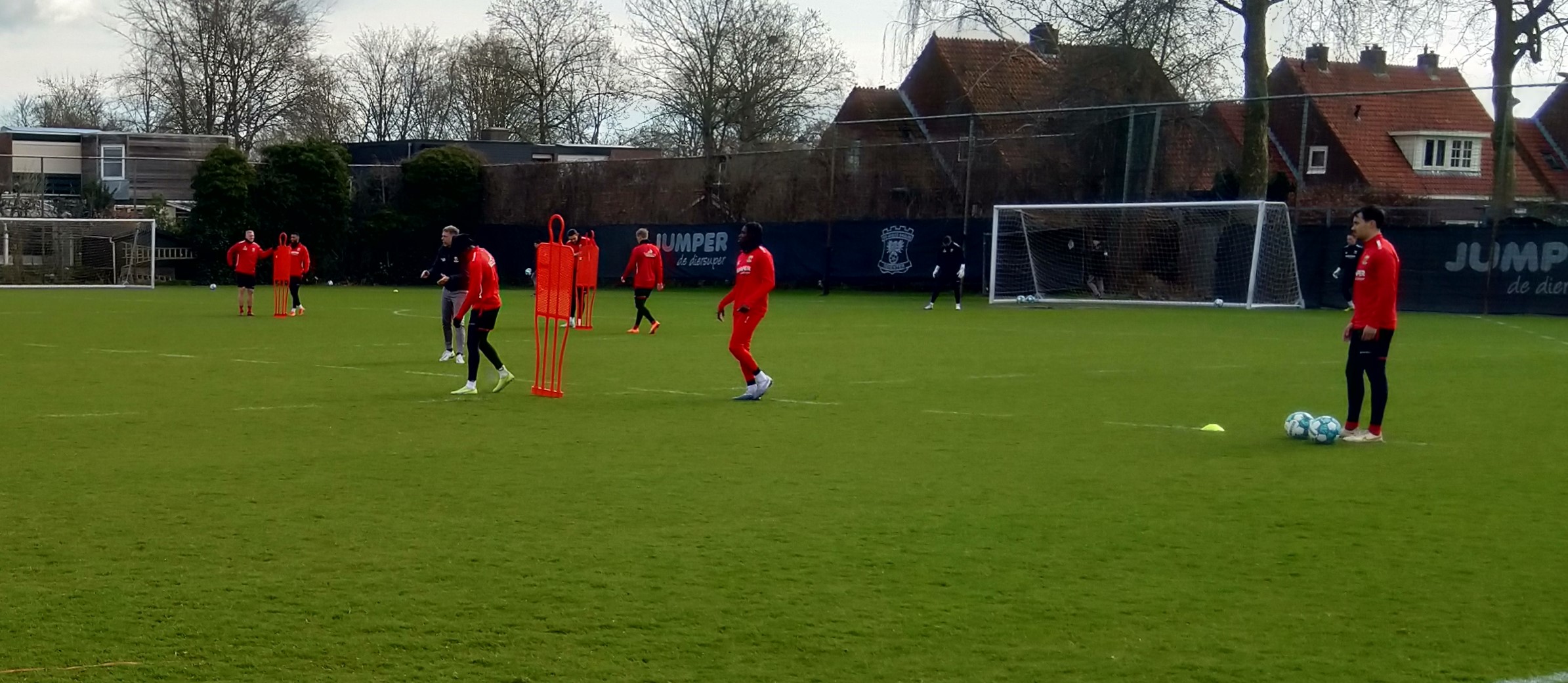 training Go Ahead Eagles eerder deze week | foto: Carlo Giugie