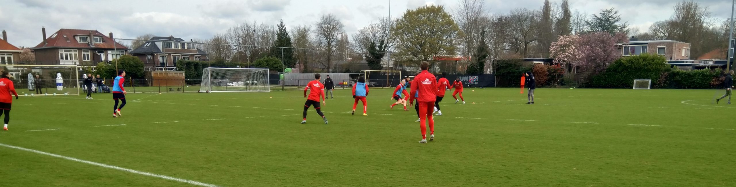 training Go Ahead Eagles eerder deze week | foto: Carlo Giugie