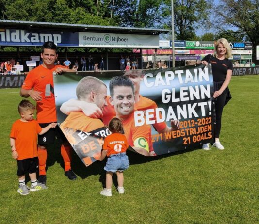 Glenn Kobussen bij zijn afscheid van HHC Hardenberg | foto: HHC Clubsupport