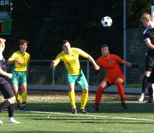 Sportclub Overwetering - VV Reutum | Foto : Gerrit Krijt