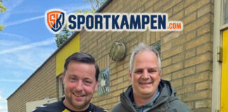 Stijn Obdeijn (VV Gorssel) en Wouter Hulsegge namens Deventer Voetbal