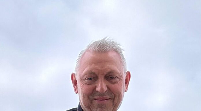 Adelaarsoog op Twente uit