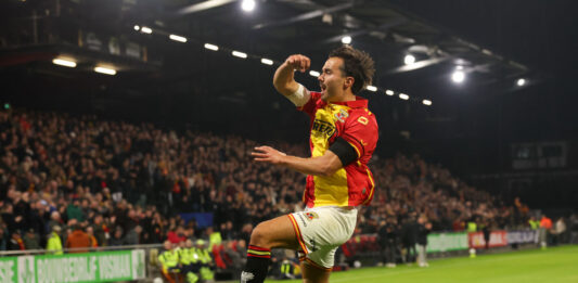 Strijdend Go Ahead Eagles vloert koploper Feyenoord Mats Deijl - Go Ahead Eagles - Feyenoord | 9 november 2025 | foto: Henny Meyerink