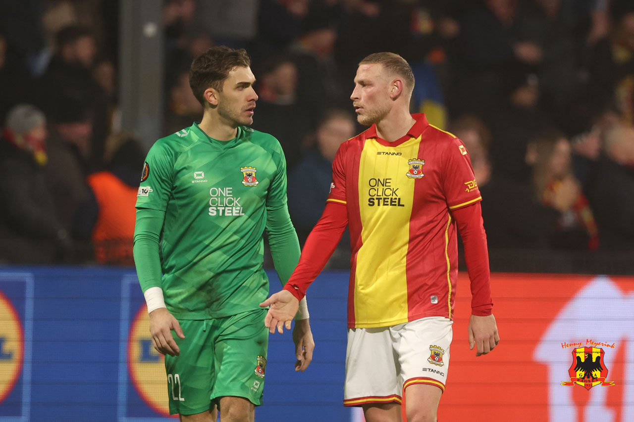 Joris Kramer en Jari de Busser UEFA Europa League Go Ahead Eagles vs. VFB Stuttgart #gaevfb - Foto: Henny Meyerink