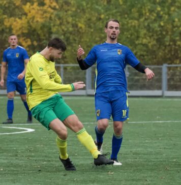 Oskar Kappert (Overwetering) haalt uit tegen Diepenveen | foto: Nicole de Ruig