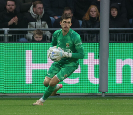 Jari de Busser - Go Ahead Eagles vs. FC Utrecht 30112025 - Foto: Henny Meyerink