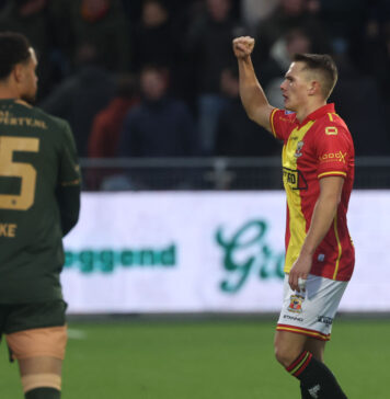 Mathis Suray viert treffer - Go Ahead Eagles vs. FC Utrecht 30112025 - Foto: Henny Meyerink