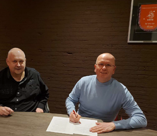 Mölder blijft hoofdtrainer van Sportclub Deventer: vertrouwen en continuïteit op de Zandweerd