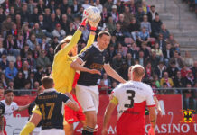 Sigurdarson en Barkas in FC Utrecht vs. Go Ahead Eagles #utrgae - Foto: Henny Meyerink
