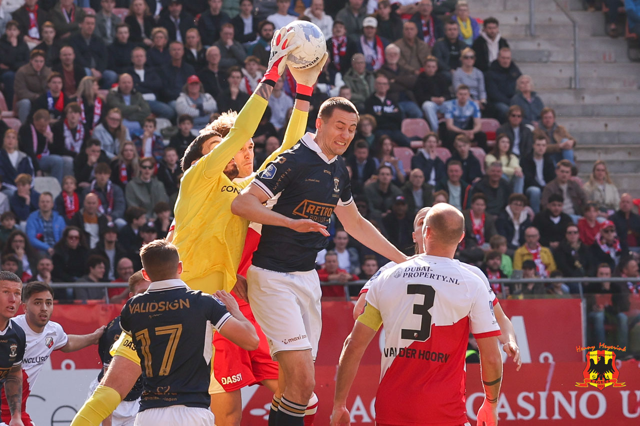 Sigurdarson en Barkas in FC Utrecht vs. Go Ahead Eagles #utrgae - Foto: Henny Meyerink