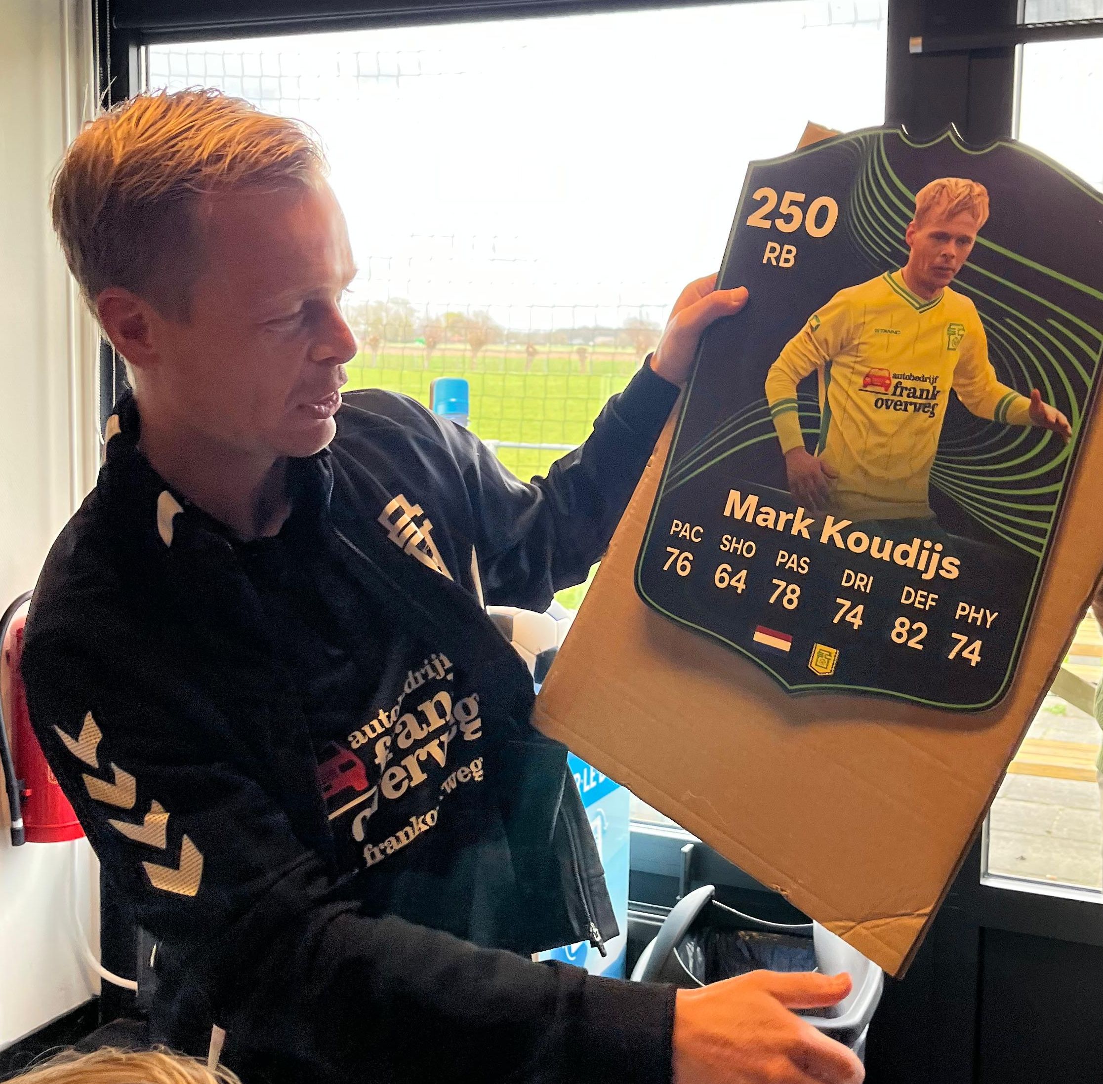 Mark Koudijs speelt 250 wedstrijden voor Overweterinf