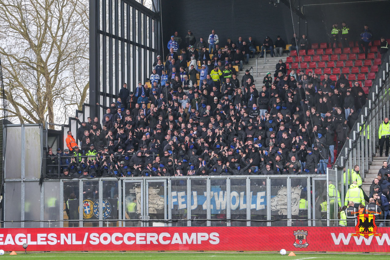 Rebellerend uitvak IJselderby 05-04-2026 - Go Ahead Eagles vs. PEC Zwolle - Foto Henny Meyerink