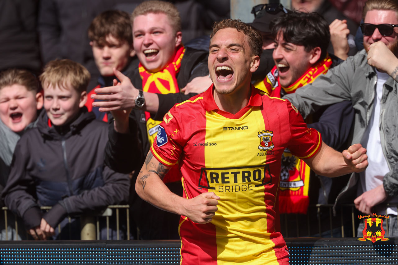 Euforische Adelgaard - IJselderby 05-04-2026 - Go Ahead Eagles vs. PEC Zwolle - Foto Henny Meyerink