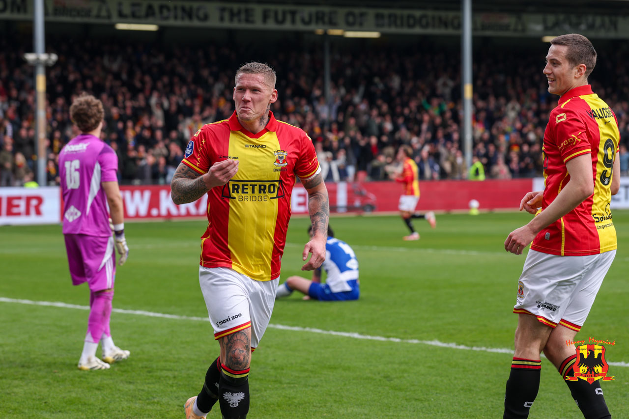 Edvardsen scoort - IJsselderby 05-04-2026 - Go Ahead Eagles vs. PEC Zwolle - Foto Henny Meyerink