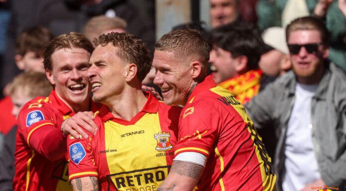 Adelgaard viert treffer - IJsselderby 05-04-2026 - Go Ahead Eagles vs. PEC Zwolle - Foto Henny Meyerink