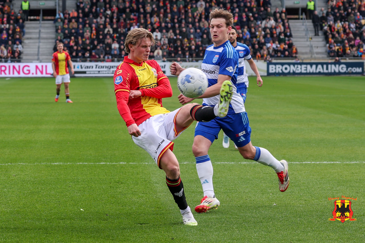 Tengstedt frivool - IJselderby 05-04-2026 - Go Ahead Eagles vs. PEC Zwolle - Foto Henny Meyerink