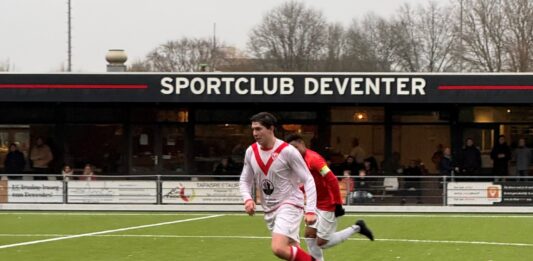 Sportclub pakt punt, maar grijpt naast koppositie Archieffoto Sportclub Deventer