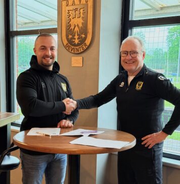 Rob Ton nieuwe hoofdtrainer van DVV Davo Rob Ton en Volkan Ince