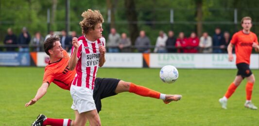 Voorwaarts - Enter | Björn Hogeslag in actie - foto Ronny te Wechel