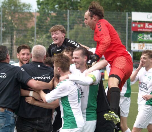 VV Ruurlo - Sportclub Overwetering | foto: Alex Olthof