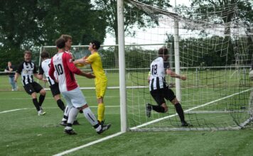 ABS wint spectaculaire nacompetitiethriller en bereikt finale!