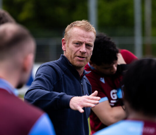 Trainer van het Jaar 2025/2026: Kick Maatman