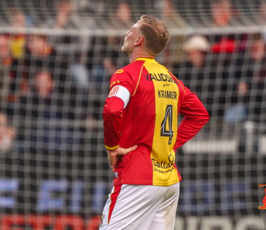 Knotsgek foutenfestival houdt Go Ahead Eagles en Sparta in evenwicht