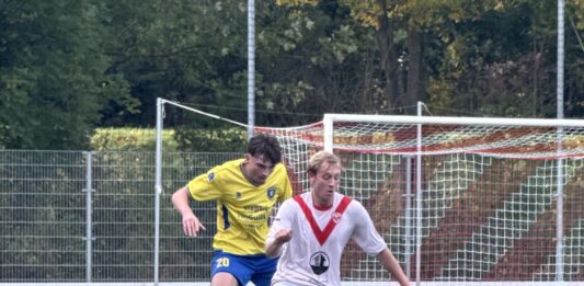 Sportclub Deventer overtuigt tegen Hattem en wint met 4-2 Sportclub Deventer - VV Hattem